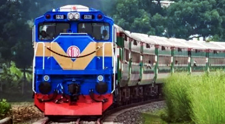 ছাত্র-জনতাকে ঢাকায় আনতে ট্রেন ভাড়া করল সরকার