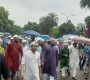 বৃষ্টি উপেক্ষা করে মানিক মিয়া এভিনিউয়ে জনতার ঢল