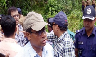 বিকেলের মধ্যে উদ্ধার কাজ শেষ করার নির্দেশ রেলসচিবের