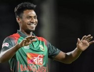 ২ ওভারে ফিজের শিকার ৩, কোণঠাসা আফগানরা