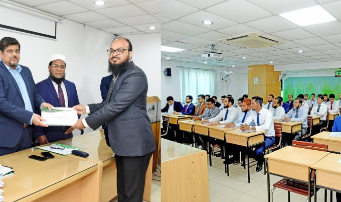 আল-আরাফাহ্ ব্যাংকে ‘সার্টিফাইড ইন্টারন্যাশনাল ট্রেড প্রফেশনাল’ ট্রেনিং কোর্স অনুষ্ঠিত