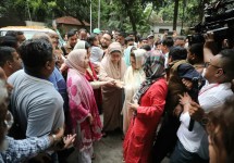 গুলশানের বাসভবনে খালেদা জিয়া