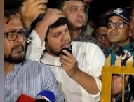 তথ্য উপদেষ্টার ওপর বোতল নিক্ষেপ: একজন ডিবি হেফাজতে