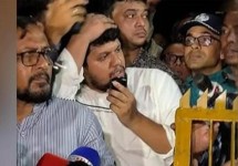 তথ্য উপদেষ্টার ওপর বোতল নিক্ষেপ: একজন ডিবি হেফাজতে