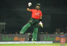 পারভেজের সেঞ্চুরিতে আমিরাতকে হারাল বাংলাদেশ