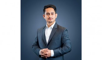 আইন উপদেষ্টার পদত্যাগ চাইলেন সারজিস