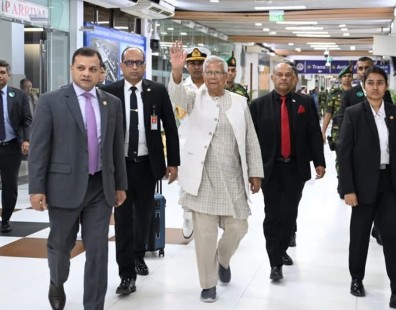 জাপানের উদ্দেশে ঢাকা ছেড়েছেন প্রধান উপদেষ্টা