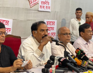 উপদেষ্টা পরিষদ ছাত্রদের ভুল পথে পরিচালিত করছে : হাফিজ