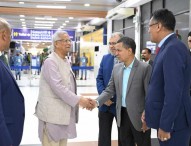 দেশে ফিরেছেন প্রধান উপদেষ্টা