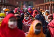 করোনা নিয়ে সতর্কবার্তা : জনসমাগমে মাস্ক পরার নির্দেশনা