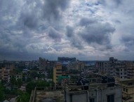 মেঘলা আকাশে কিছুটা কমবে ঢাকার গরম, আবহাওয়া থাকবে শুষ্ক