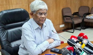 এনবিআরের আন্দোলনের পেছনে ‘ব্যবসায়ীদের’ ইন্ধন: অর্থ উপদেষ্টা
