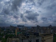 ঢাকার আকাশ মেঘলা, হালকা বৃষ্টির সম্ভাবনা