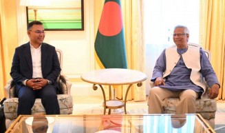 কেক পাঠিয়ে প্রধান উপদেষ্টাকে জন্মদিনের শুভেচ্ছা জানালেন তারেক রহমান