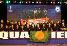 ইতিহাস গড়া নারী ফুটবলারদের ৫০ লাখ টাকা পুরস্কার দেবে ক্রীড়া মন্ত্রণালয়