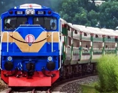 ছাত্র-জনতাকে ঢাকায় আনতে ট্রেন ভাড়া করল সরকার